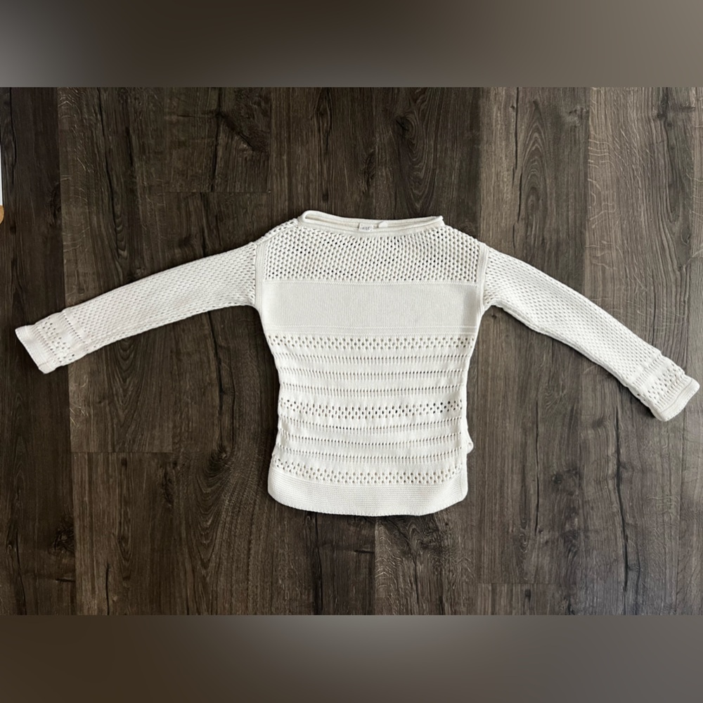 Size 10 Gap Crochet-like Sweater. Boat neck. Cream / Off-White.